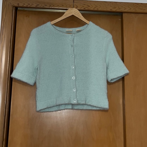 Levi’s Empire Records vibe 90s crop sweater - Picture 2 of 4